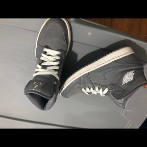 Air Jordan 1 grey and white size 8